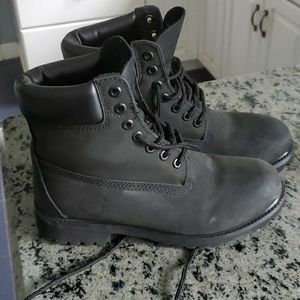 Size 7 men timberland boots